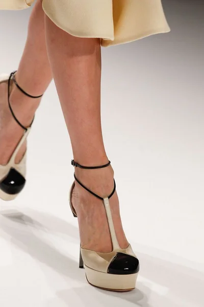 Look 32